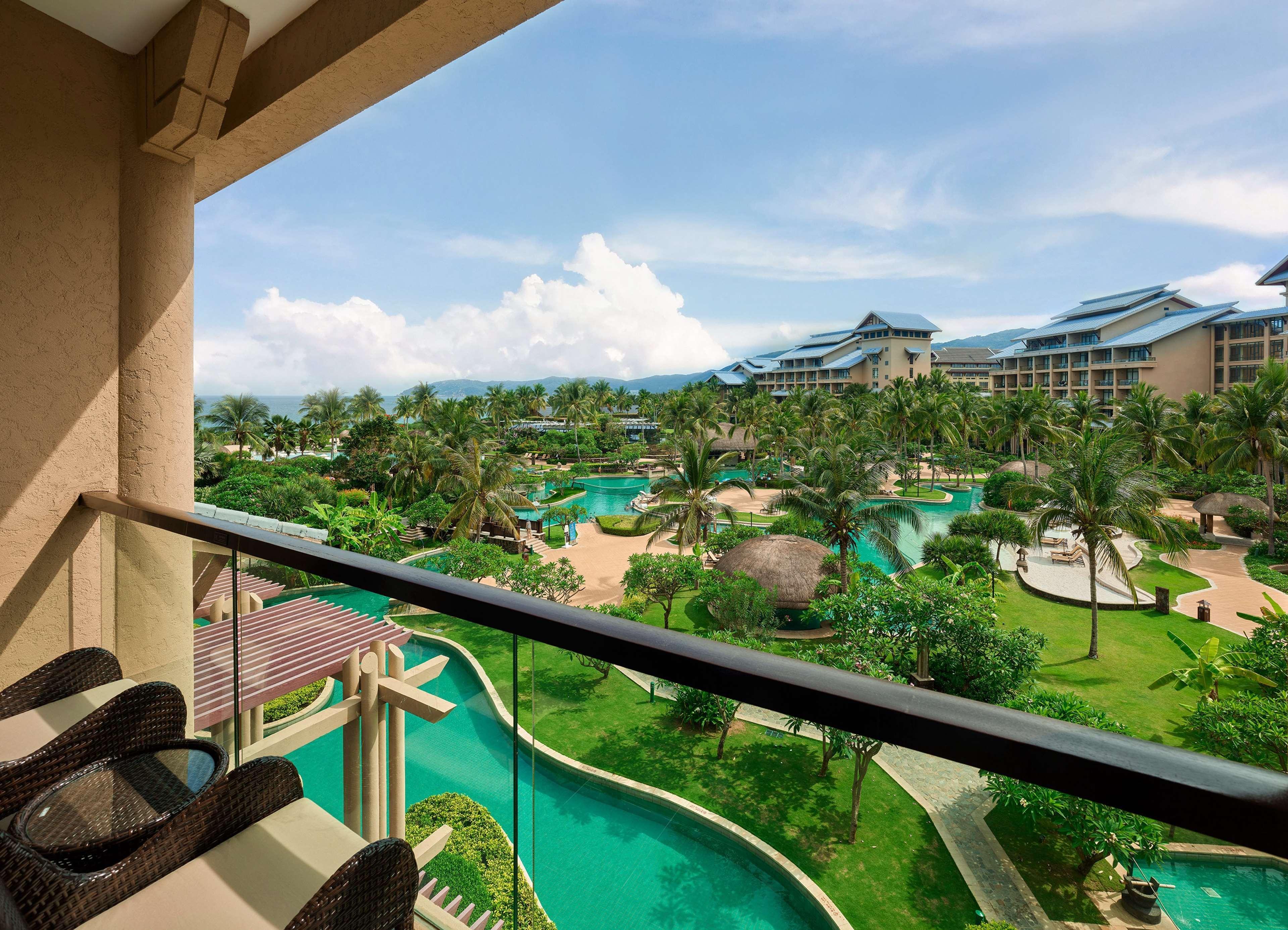 Hilton Sanya Yalong Bay Resort & Spa Exterior photo