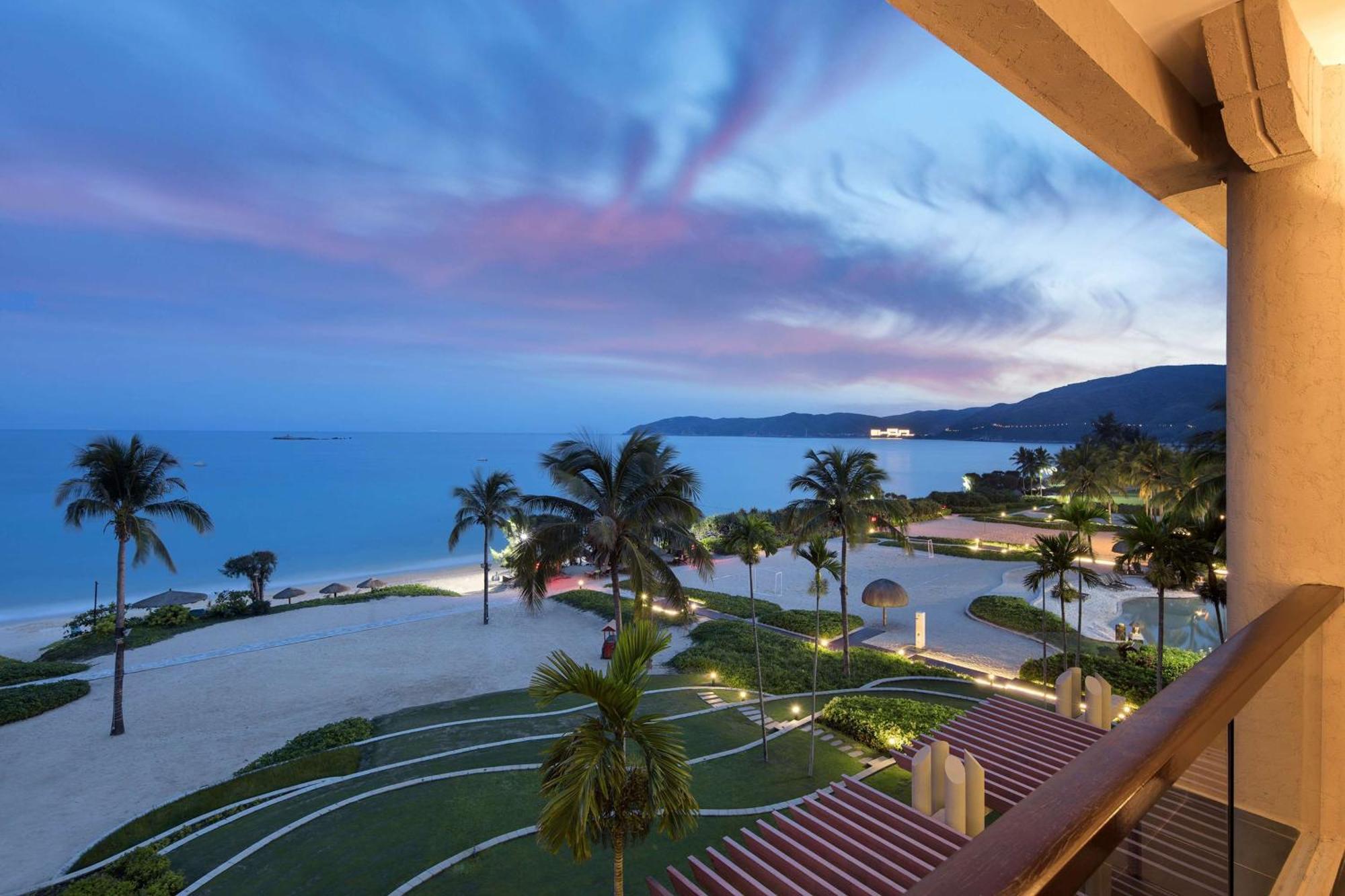 Hilton Sanya Yalong Bay Resort & Spa Exterior photo